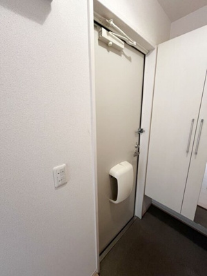 【玄関】 | ジュネス椿B