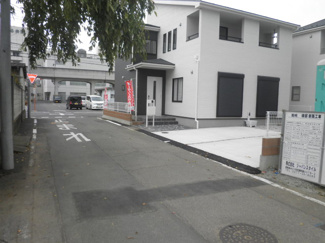 【前面道路含む現地写真】 | 前面道路含む現地写真です