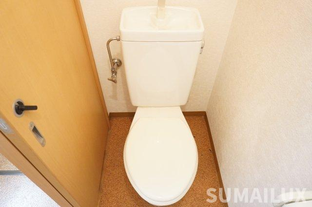 菊池郡菊陽町光の森３丁目の賃貸マンションのトイレ