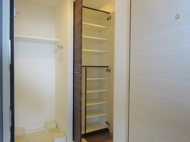 ラフィスタ新小岩Ⅱの玄関