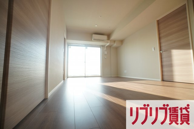 IS（イズ）の居間・リビング