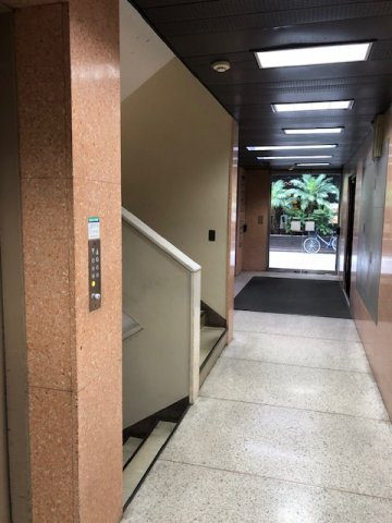 東京銀座ビルディングのロビー
