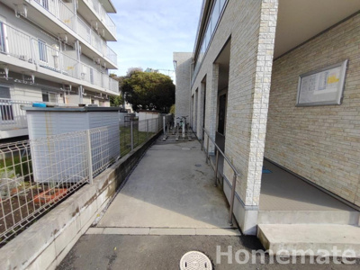 【エントランス】 | リブリ・腰越