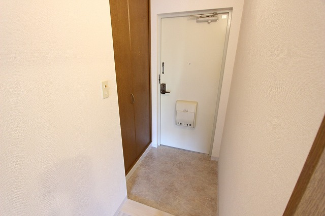 サウセ茅ヶ崎南の玄関