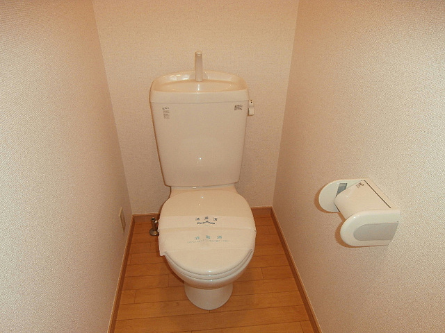 エクレール桜並木　B棟のトイレ|前回募集時の写真です。現況優先