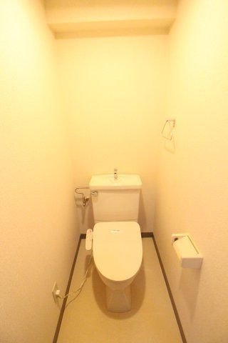 グランドヒル高橋のトイレ|前回募集時の写真です。現況優先
