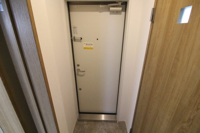 さかなや２の玄関