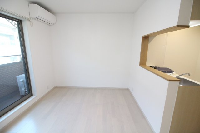 さかなや２の居間・リビング