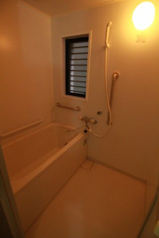 ブルーミングハイムMORIKIの浴室