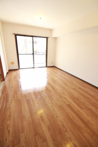 ブルーミングハイムMORIKIの居間・リビング