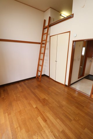 メゾンSの居間・リビング