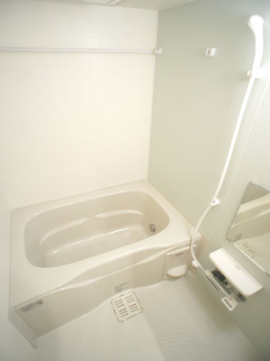 【浴室】 | ビバーチェ | 浴室換気乾燥機と追い焚き機能付が付いています♪