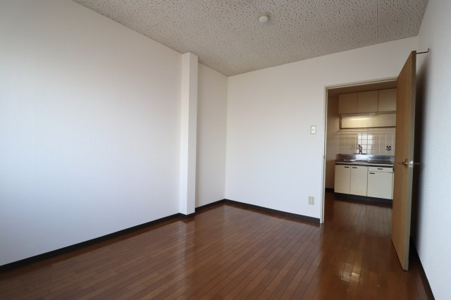 【洋室】 | ルナ小山