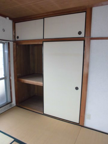 コーポ今福の和室|収納