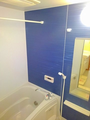 メゾンまえはたⅢの浴室