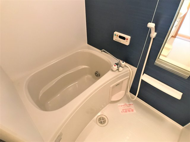 メゾンまえはたⅢの浴室