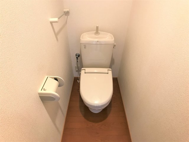 メゾンまえはたⅢのトイレ