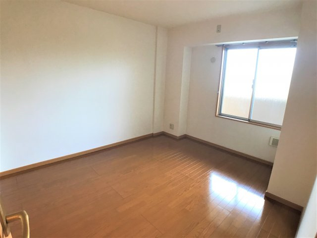 メゾンまえはたⅢの洋室