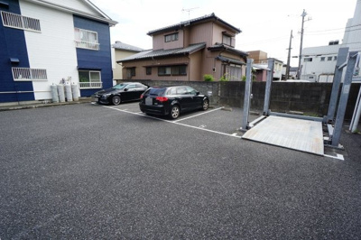 【駐車場】 | 第５ライブリービル