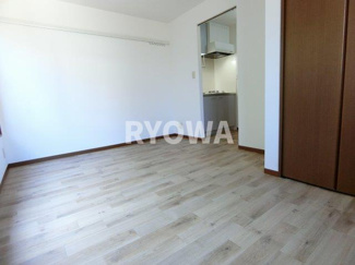 【居間・リビング】 | ステラ綾瀬 | 掲載の写真は退去前の写真となります。