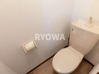 【トイレ】 | ステラ綾瀬 | 掲載の写真は退去前の写真となります。