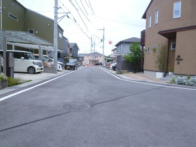 守山市小島町　1号地　売土地の前面道路含む現地写真