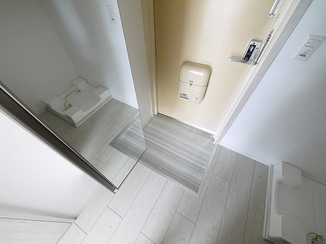 ドムール佐保川の玄関