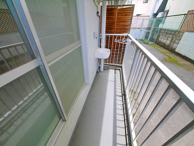 ドムール佐保川のバルコニー