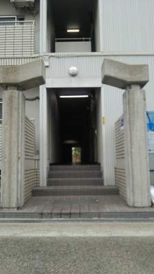 【エントランス】 | ロイヤルコーポ北中島