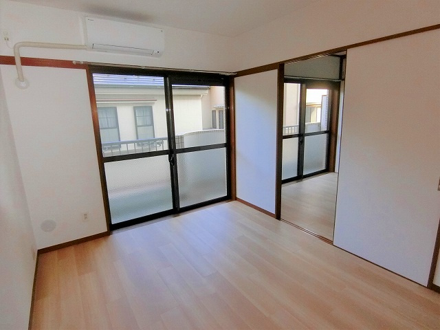 ヒルサイド山王の洋室