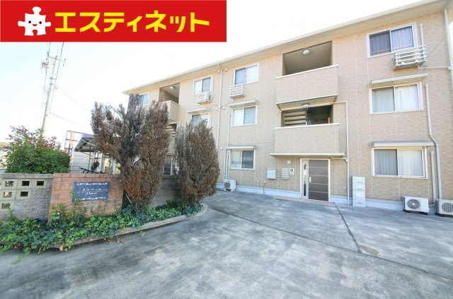 クラベールの外観