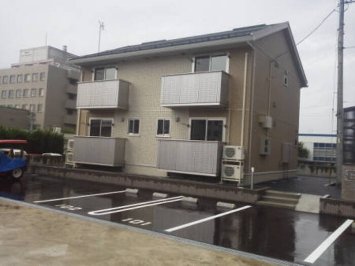 クラリスの外観