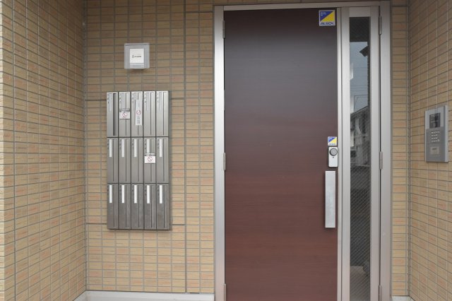【エントランス】 | リヴァージュ　参番館