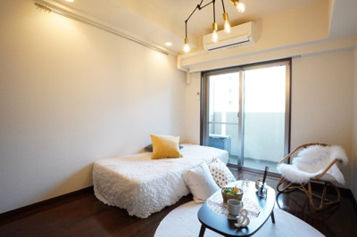 【洋室】 | パレステュディオ渋谷本町 | ※家具・小物はイメージです