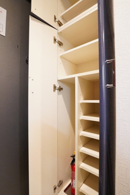【収納】 | パレステュディオ渋谷本町 | 靴入