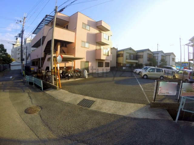 【駐車場】 | リブレメゾン仁川