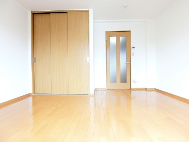 ラフォーレ金剛の居間・リビング