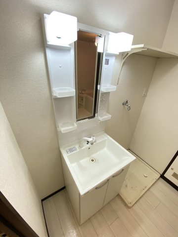 サニーヒル石名坂の独立洗面台