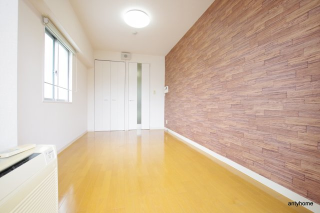 プレジール靭公園　仲介手数料無料の居間・リビング