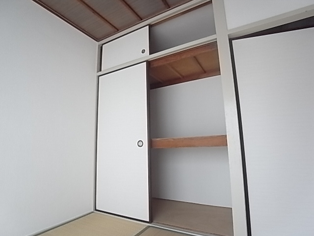 王子コーポの収納