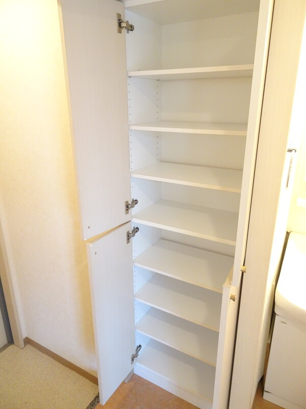 ライブ寺町通の内装|下駄箱