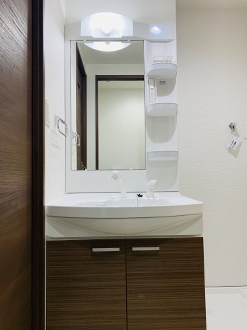 Saint jurien Village（サンジュリアン・ヴィラージュ）の独立洗面台