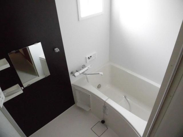 Cross　wise　Cの浴室