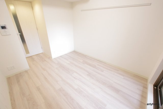 プレサンス難波マジョリティ　仲介手数料無料の洋室