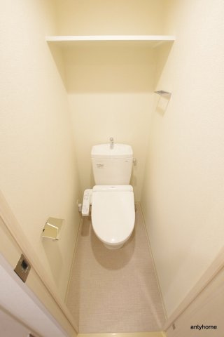 プレサンス難波マジョリティ　仲介手数料無料のトイレ