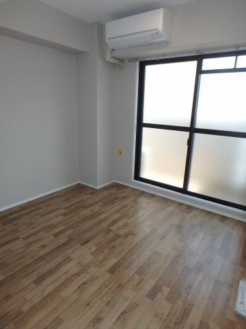 セリバテール伊丹