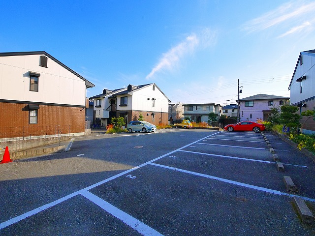 ビューテラスB（光台）の駐車場
