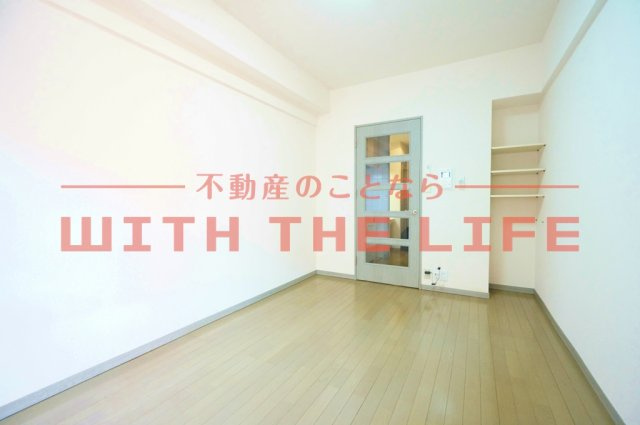 ロマネスク通町第2【キャッシュバック対象物件】の洋室|コンパクトで使いやすい洋室です