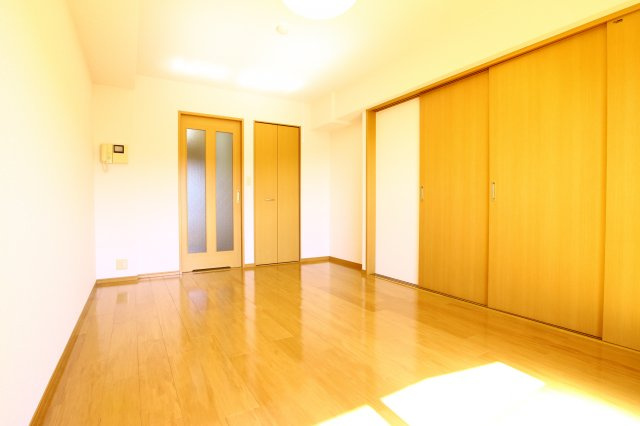 フォレストビューの居間・リビング