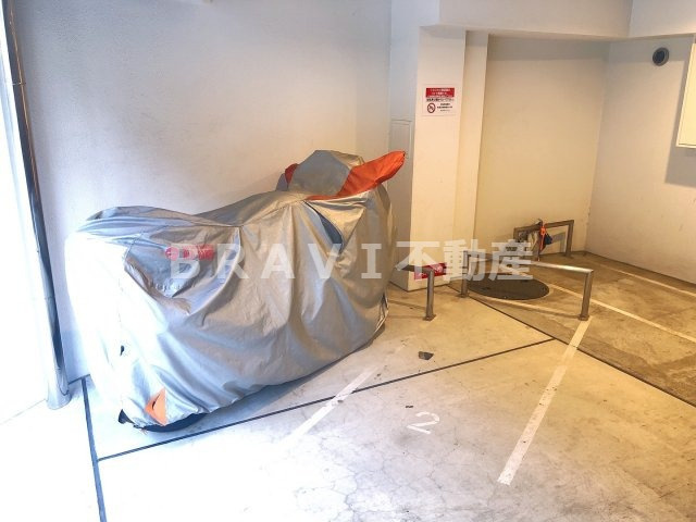 SERENiTE谷町croix（セレニテ谷町クロワ）　BRAVI不動産のその他共用部分|【セレニテ谷町croix（セレニテ谷町クロワ）】バイク置場